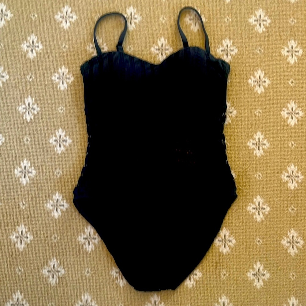Anne Cole one piece swim size S